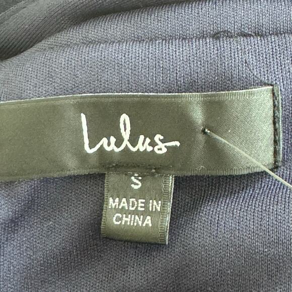 NEW LULUS Heavenly Hues Navy Blue Floral Maxi Dress Deep V-Neck & Back Sz S - Picture 6 of 14